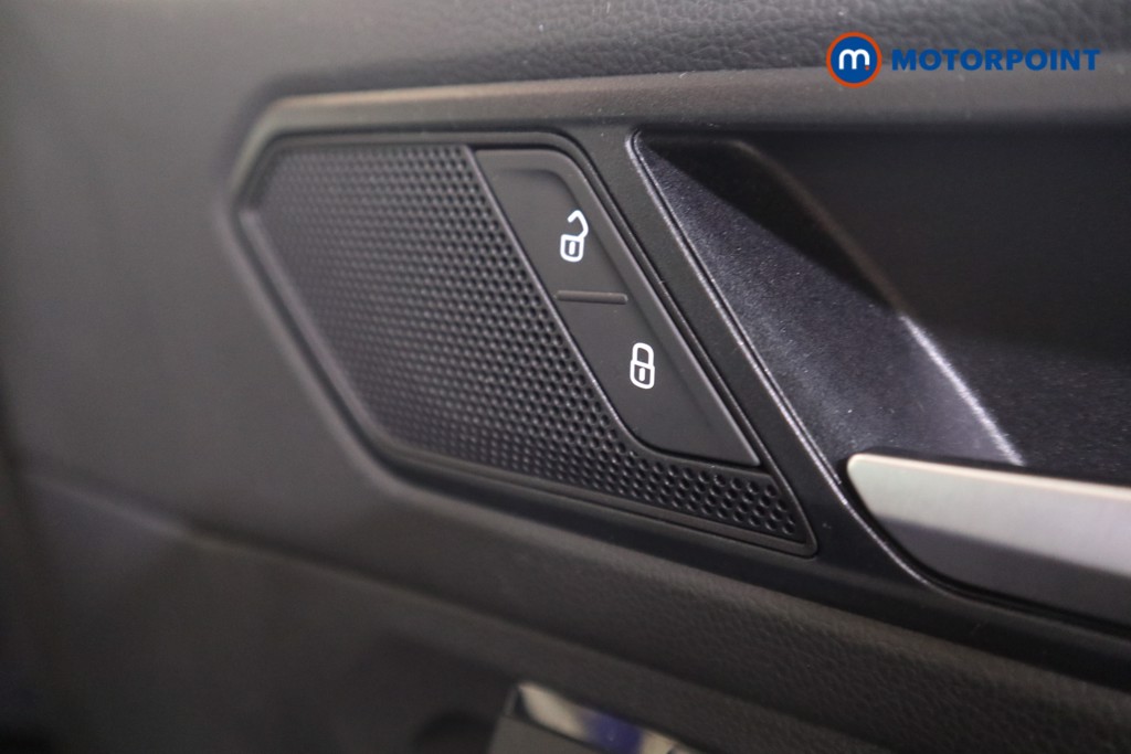 Volkswagen Tiguan Match Manual Petrol SUV - Stock Number (1566303) - 10th supplementary image