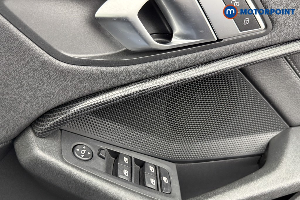 BMW 2 Series Sport Manual Petrol Saloon - Stock Number (1566338) - 16th supplementary image