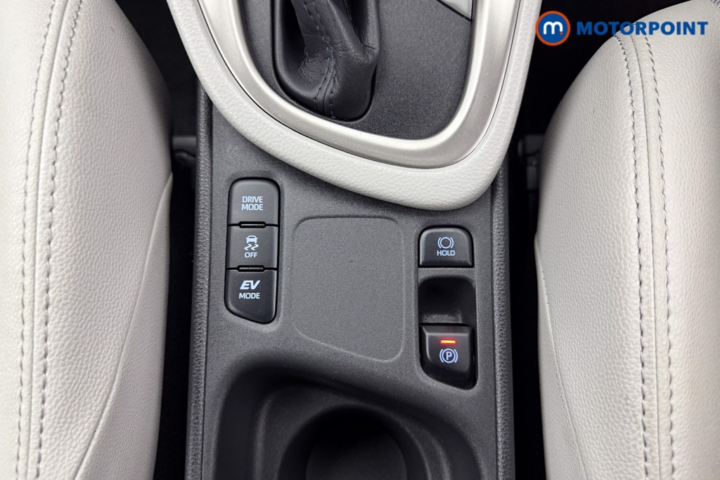Toyota Yaris Excel Automatic Petrol-Electric Hybrid Hatchback - Stock Number (1566340) - 9th supplementary image