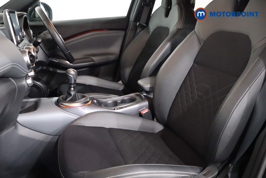 Nissan Juke Tekna Manual Petrol SUV - Stock Number (1566447) - 4th supplementary image