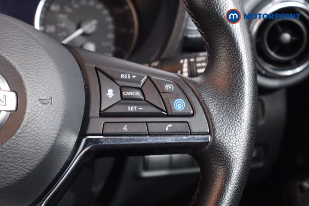 Nissan Juke Tekna Manual Petrol SUV - Stock Number (1566447) - 8th supplementary image