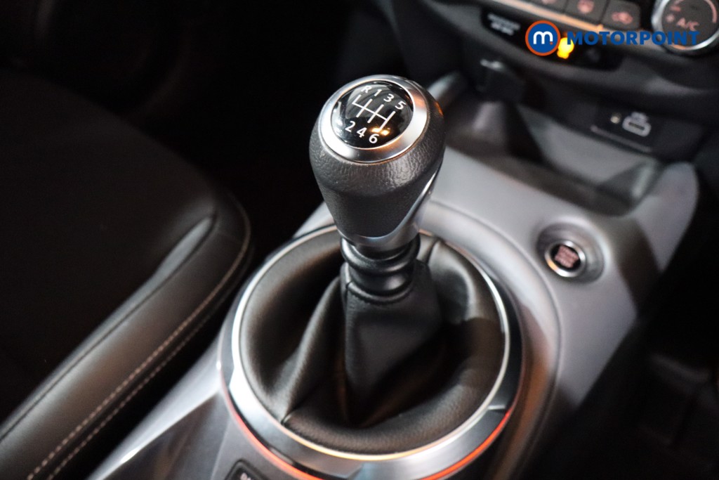 Nissan Juke Tekna Manual Petrol SUV - Stock Number (1566447) - 14th supplementary image