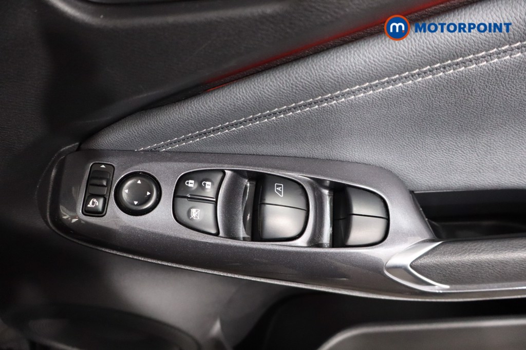 Nissan Juke Tekna Manual Petrol SUV - Stock Number (1566447) - 22nd supplementary image