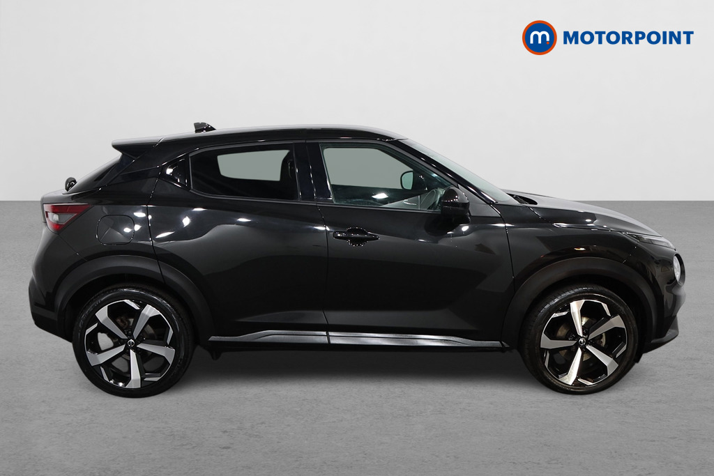 Nissan Juke Tekna Manual Petrol SUV - Stock Number (1566447) - Drivers side
