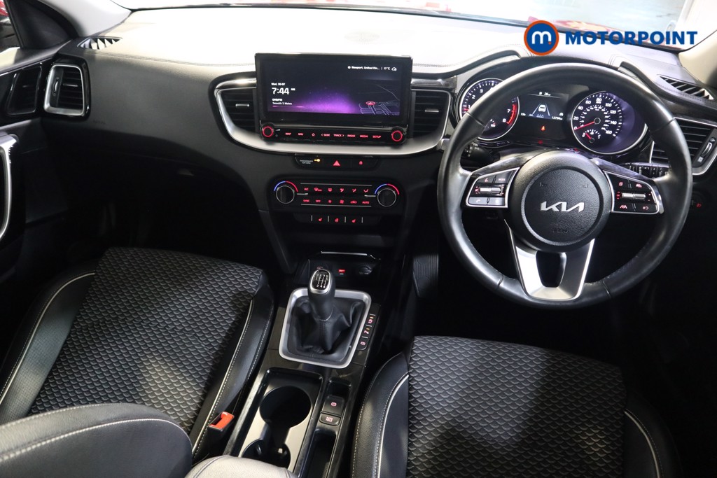 KIA Xceed 3 Manual Petrol Hatchback - Stock Number (1566455) - 1st supplementary image