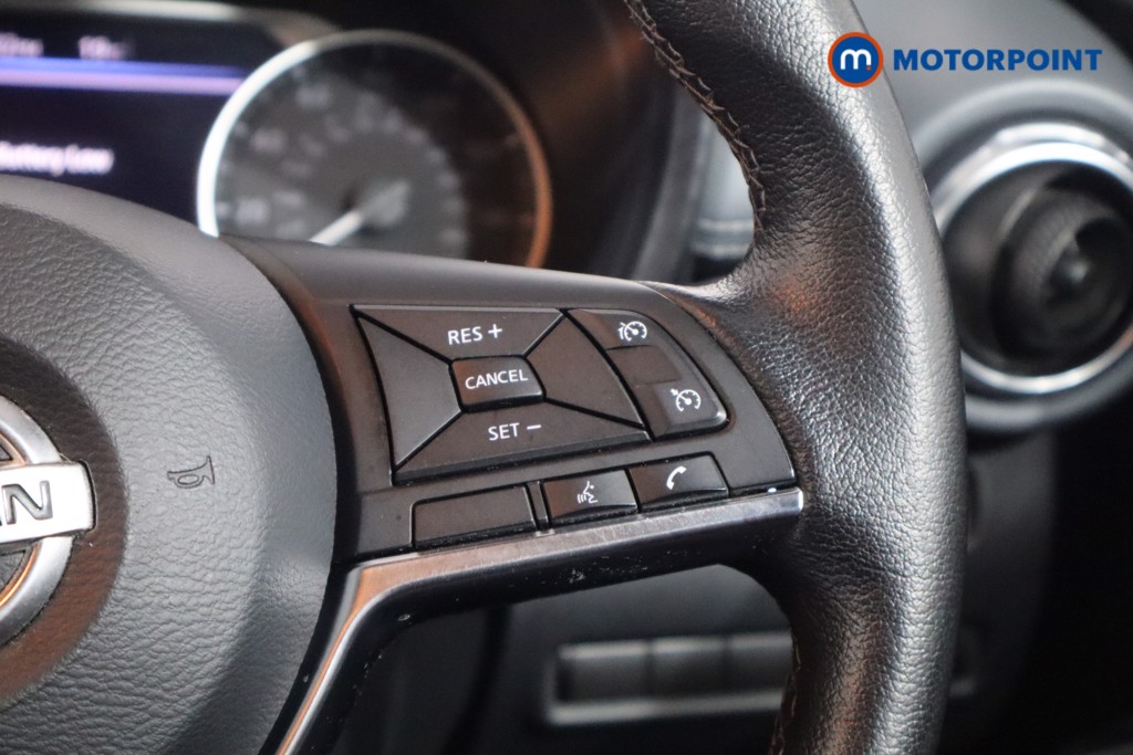 Nissan Juke N-Connecta Manual Petrol SUV - Stock Number (1566539) - 8th supplementary image