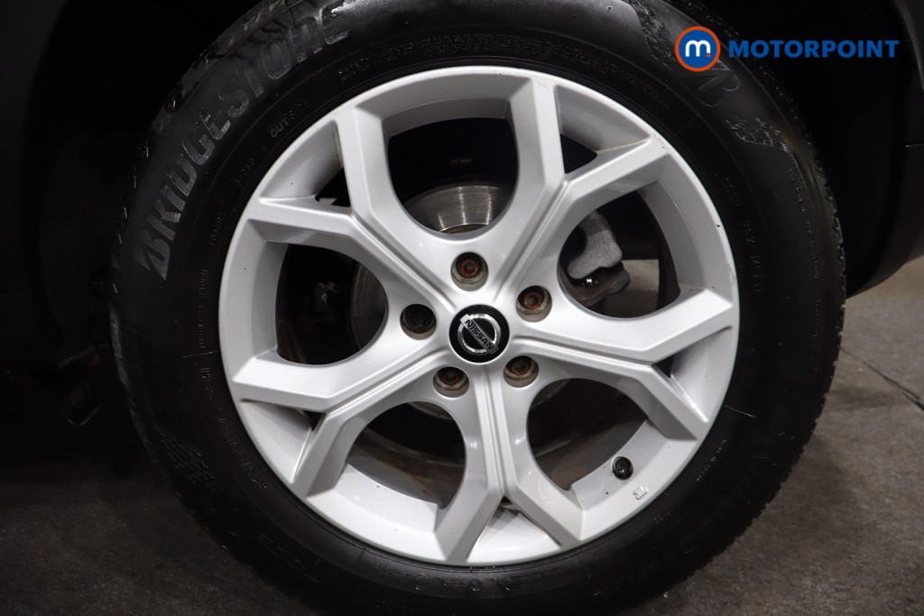 Nissan Juke N-Connecta Manual Petrol SUV - Stock Number (1566539) - 12th supplementary image