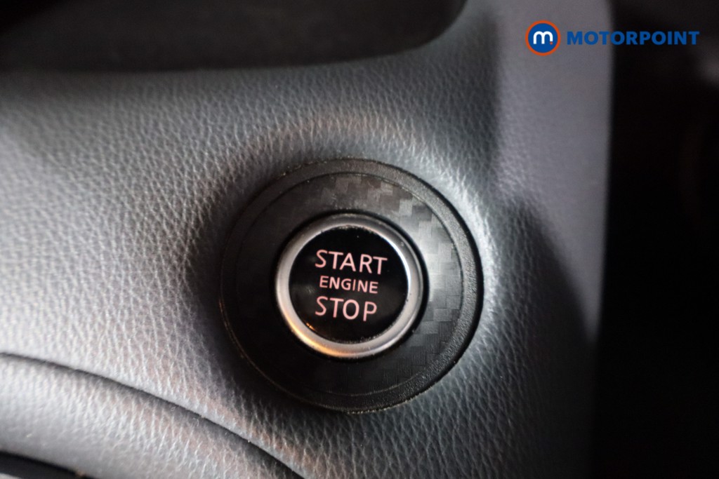 Nissan Juke N-Connecta Manual Petrol SUV - Stock Number (1566539) - 13th supplementary image