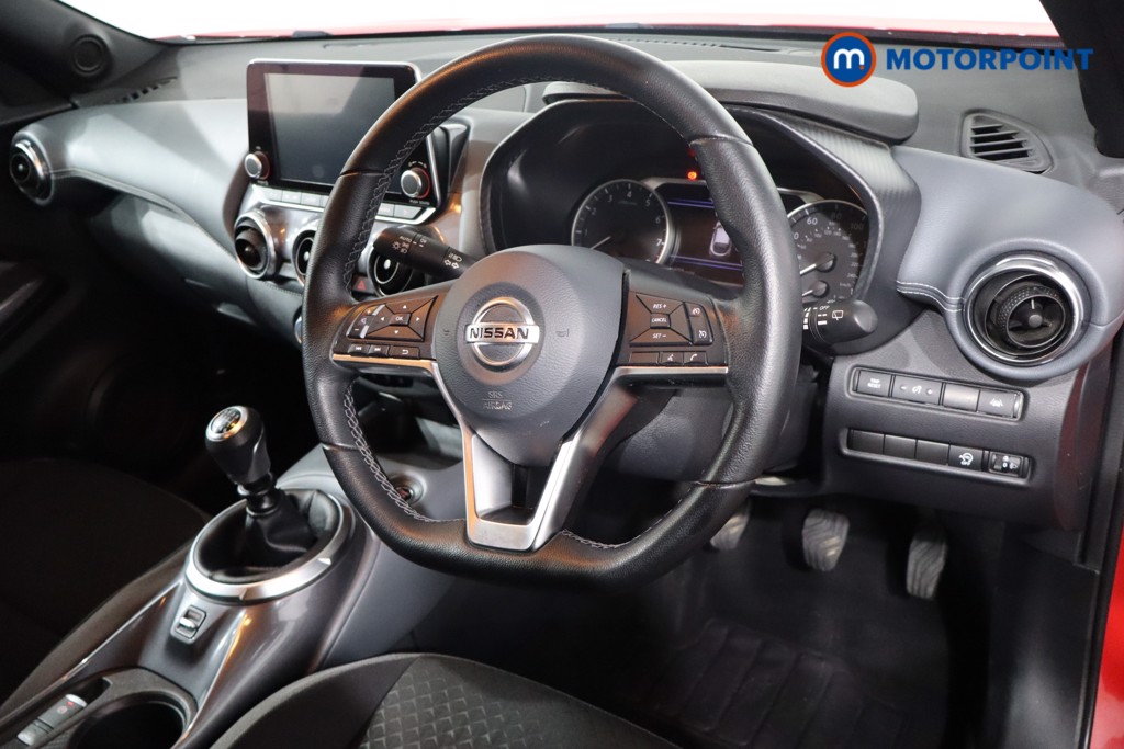 Nissan Juke N-Connecta Manual Petrol SUV - Stock Number (1566539) - 21st supplementary image
