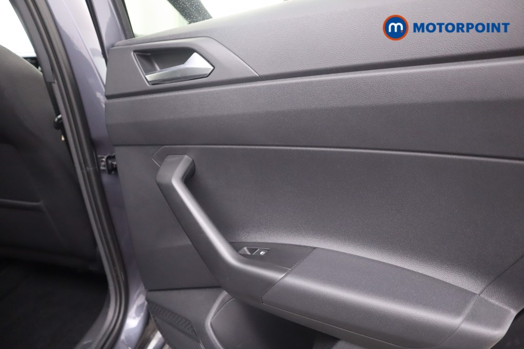 Volkswagen Polo R-Line Automatic Petrol Hatchback - Stock Number (1566946) - 17th supplementary image
