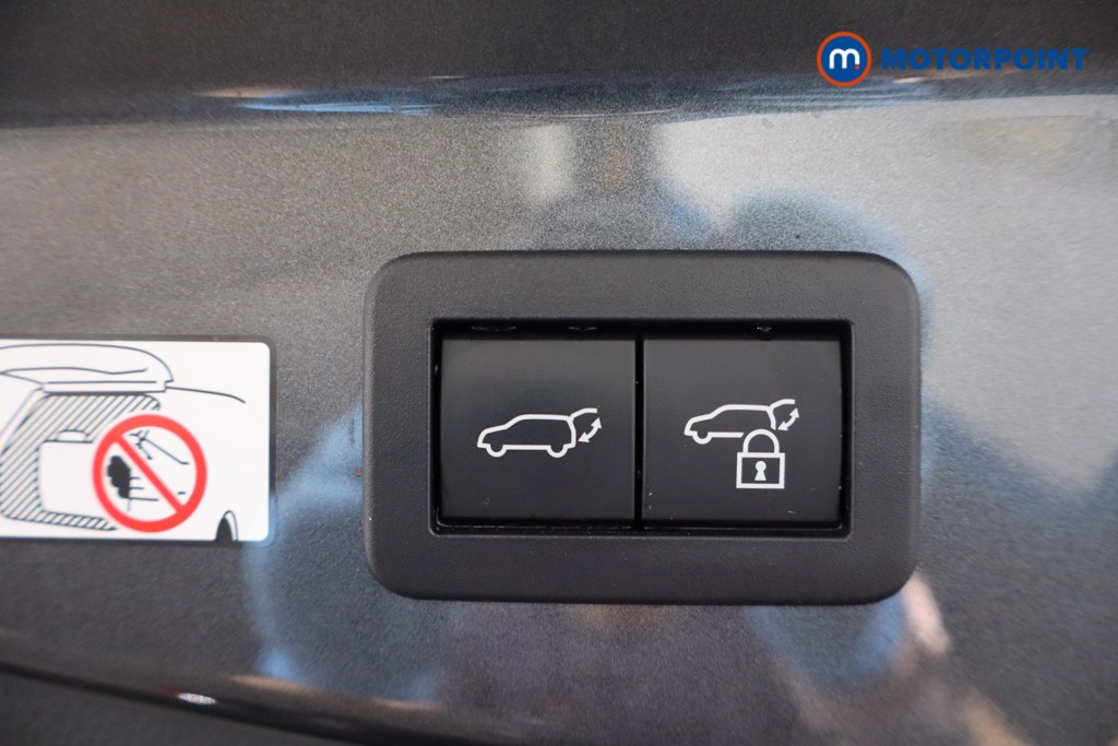 Toyota C-Hr Excel Automatic Petrol Plug-In Hybrid SUV - Stock Number (1567102) - 38th supplementary image