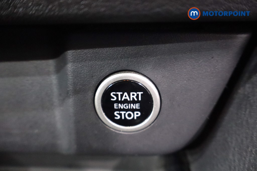 Nissan Qashqai Acenta Premium Manual Petrol SUV - Stock Number (1567203) - 13th supplementary image