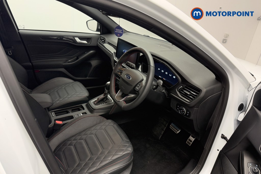 Ford Focus St-Line X Automatic Petrol-Electric Hybrid Hatchback - Stock Number (1567234) - 4th supplementary image