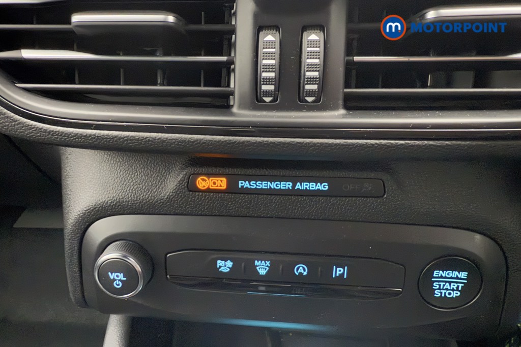 Ford Focus St-Line X Automatic Petrol-Electric Hybrid Hatchback - Stock Number (1567234) - 12th supplementary image