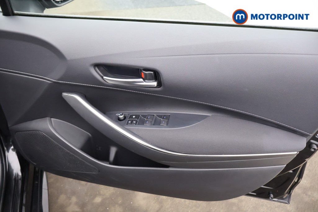 Toyota Corolla Icon Tech Automatic Petrol-Electric Hybrid Hatchback - Stock Number (1567384) - 9th supplementary image
