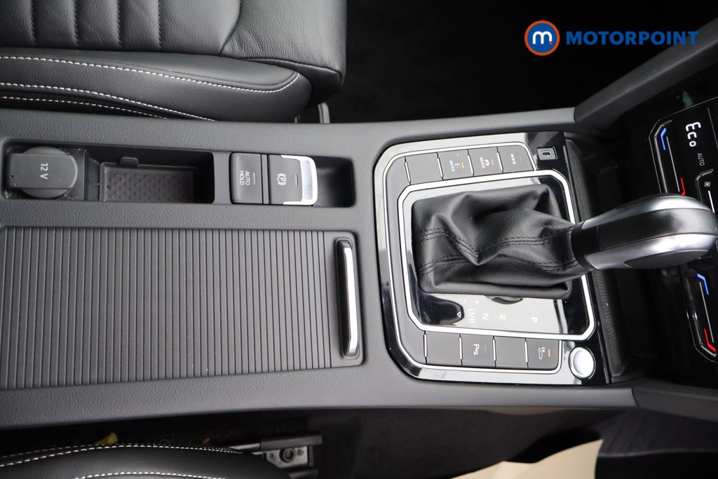 Volkswagen Passat GTE Automatic Petrol Plug-In Hybrid Estate - Stock Number (1567386) - 6th supplementary image