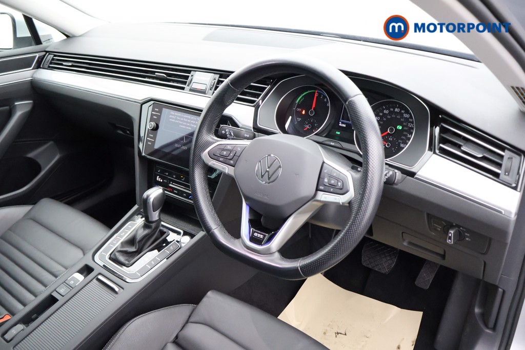 Volkswagen Passat GTE Automatic Petrol Plug-In Hybrid Estate - Stock Number (1567386) - 10th supplementary image