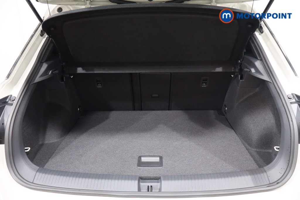 Volkswagen T-Roc R-Line Automatic Petrol SUV - Stock Number (1567544) - 37th supplementary image