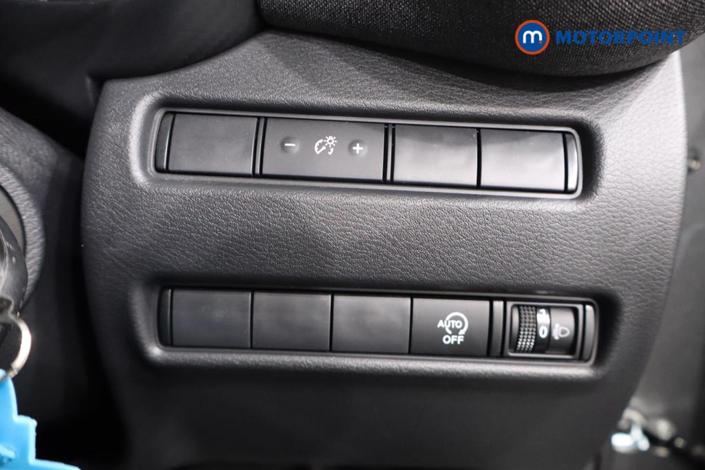 Nissan Juke Acenta Premium Automatic Petrol SUV - Stock Number (1546617) - 12th supplementary image