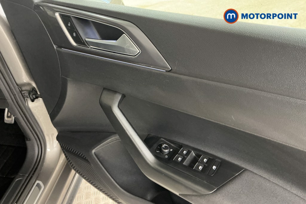 Volkswagen Polo R-Line Automatic Petrol Hatchback - Stock Number (1547237) - 23rd supplementary image