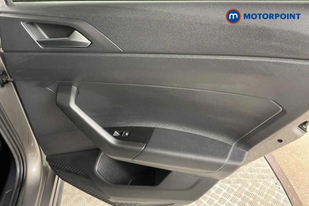 Volkswagen Polo R-Line Automatic Petrol Hatchback - Stock Number (1547237) - 24th supplementary image