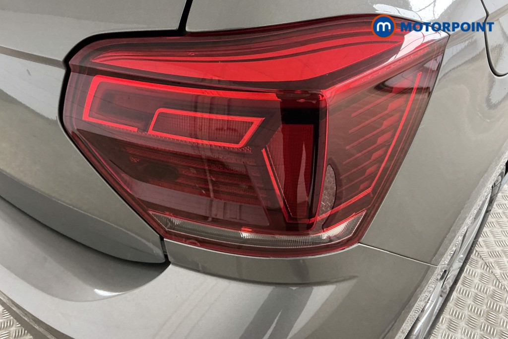 Volkswagen Polo R-Line Automatic Petrol Hatchback - Stock Number (1547237) - 30th supplementary image