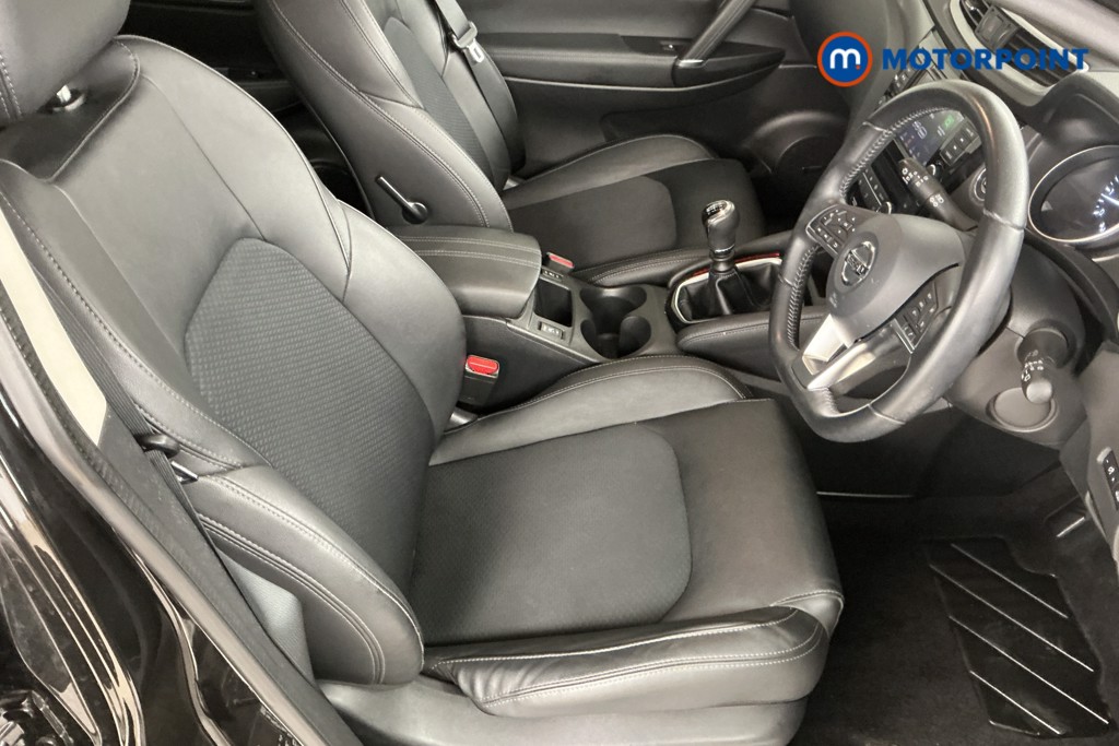 Nissan Qashqai Tekna Manual Petrol SUV - Stock Number (1555351) - 5th supplementary image
