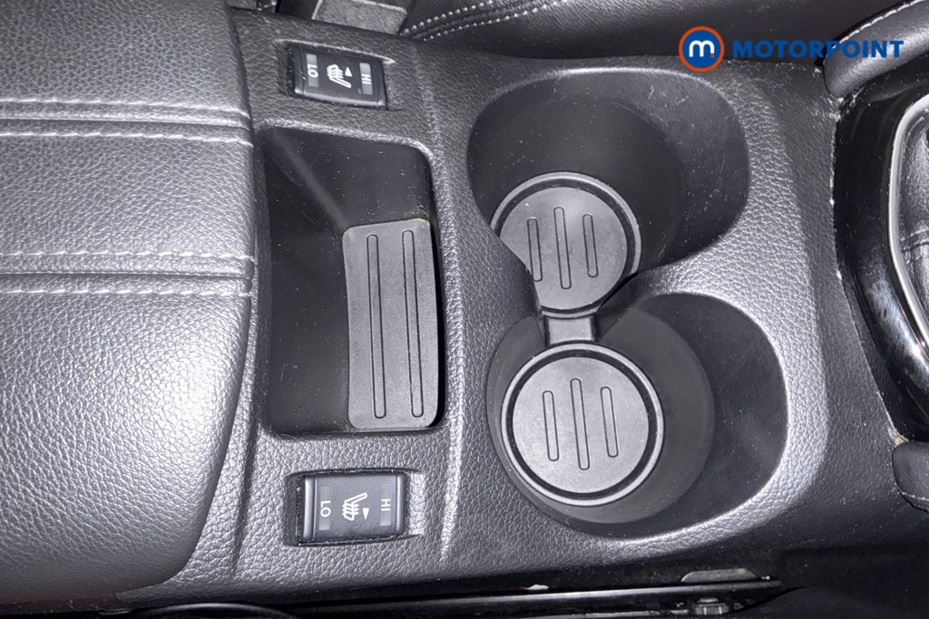 Nissan Qashqai Tekna Manual Petrol SUV - Stock Number (1555351) - 13th supplementary image
