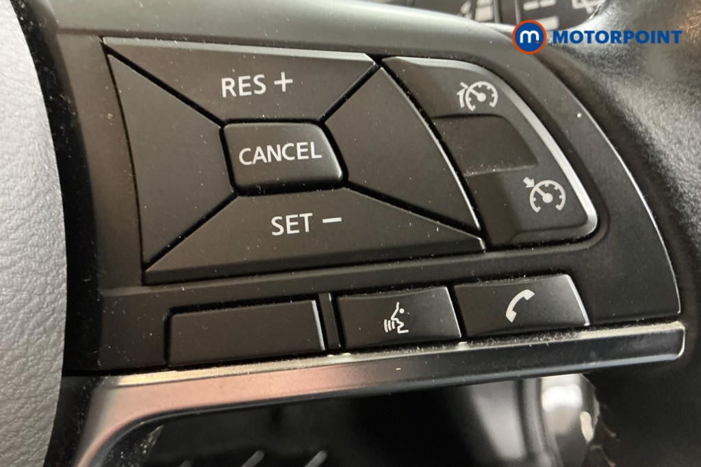 Nissan Qashqai Tekna Manual Petrol SUV - Stock Number (1555351) - 18th supplementary image
