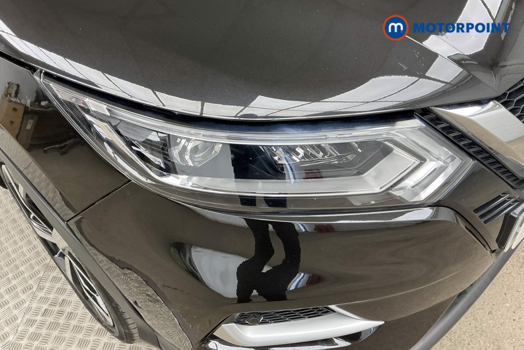 Nissan Qashqai Tekna Manual Petrol SUV - Stock Number (1555351) - 24th supplementary image