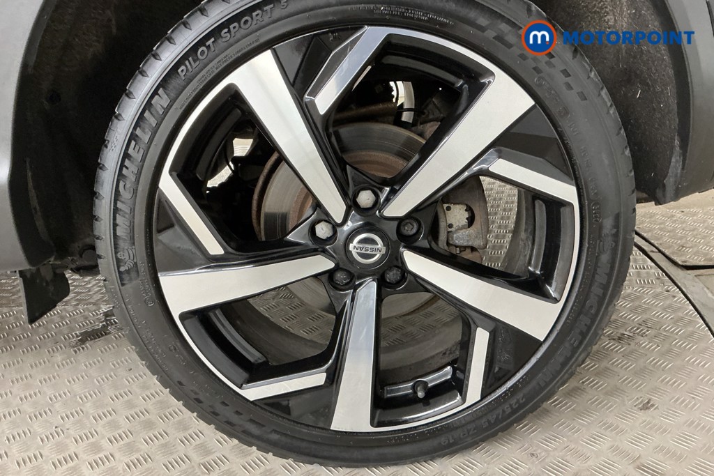 Nissan Qashqai Tekna Manual Petrol SUV - Stock Number (1555351) - 33rd supplementary image
