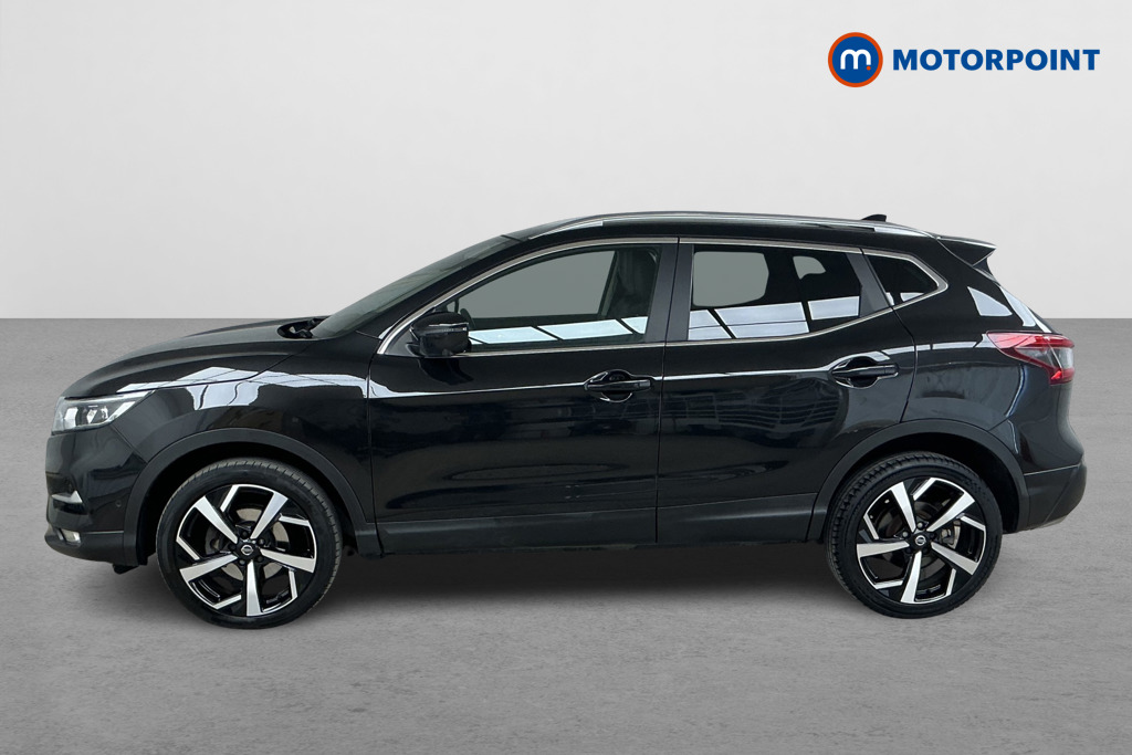 Nissan Qashqai Tekna Manual Petrol SUV - Stock Number (1555351) - Passenger side
