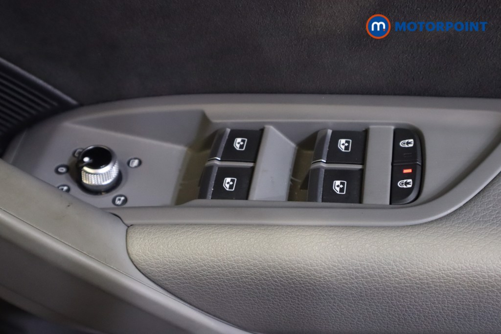 Audi Q5 S Line Automatic Petrol SUV - Stock Number (1556401) - 9th supplementary image