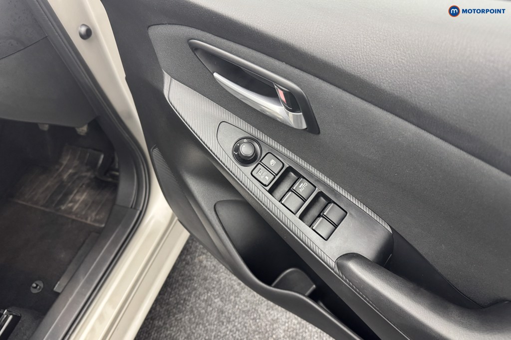 Mazda 2 Exclusive-Line Manual Petrol-Electric Hybrid Hatchback - Stock Number (1558474) - 17th supplementary image