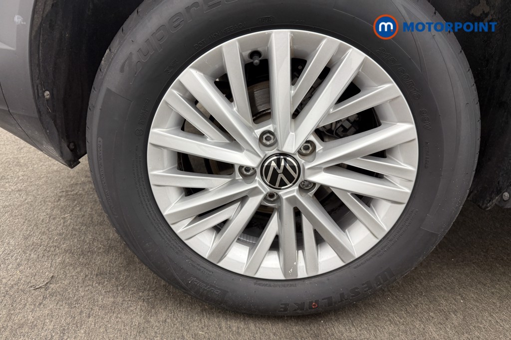 Volkswagen T-Roc Life Manual Petrol SUV - Stock Number (1558621) - 17th supplementary image