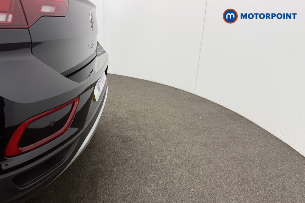 Volkswagen T-Roc Life Manual Petrol SUV - Stock Number (1558621) - 24th supplementary image