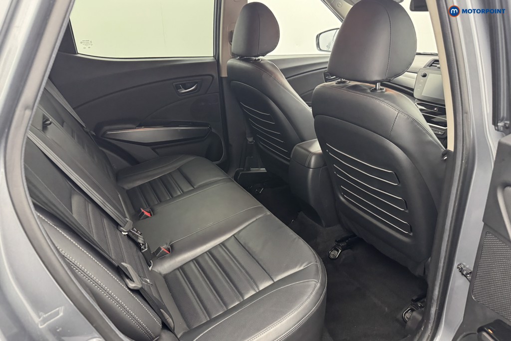 Ssangyong Tivoli Ultimate Manual Petrol SUV - Stock Number (1558774) - 7th supplementary image