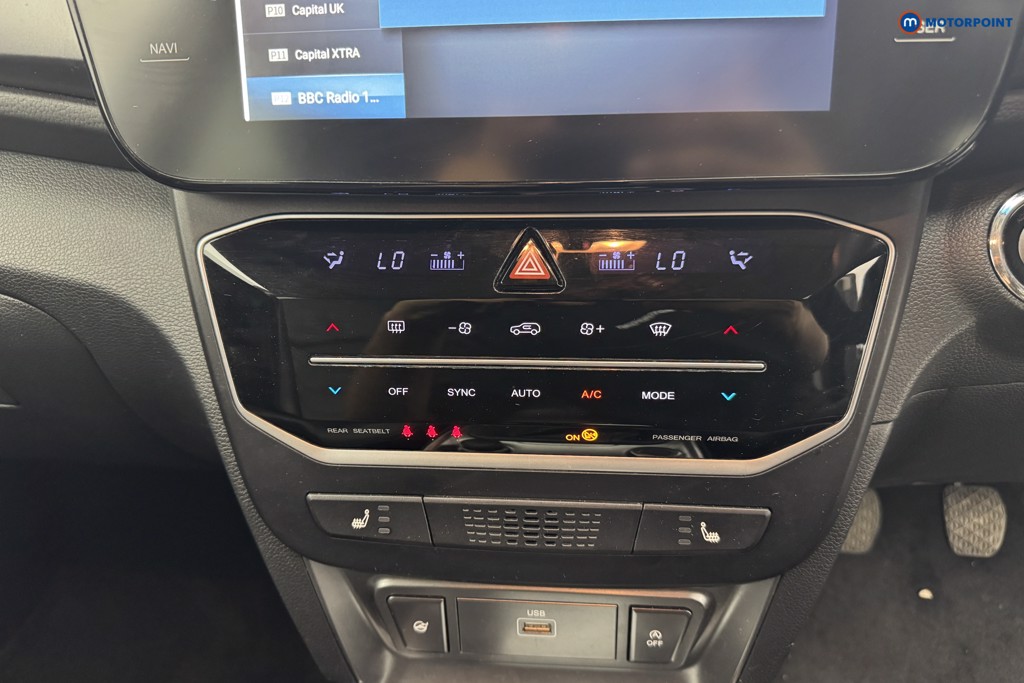 Ssangyong Tivoli Ultimate Manual Petrol SUV - Stock Number (1558774) - 14th supplementary image