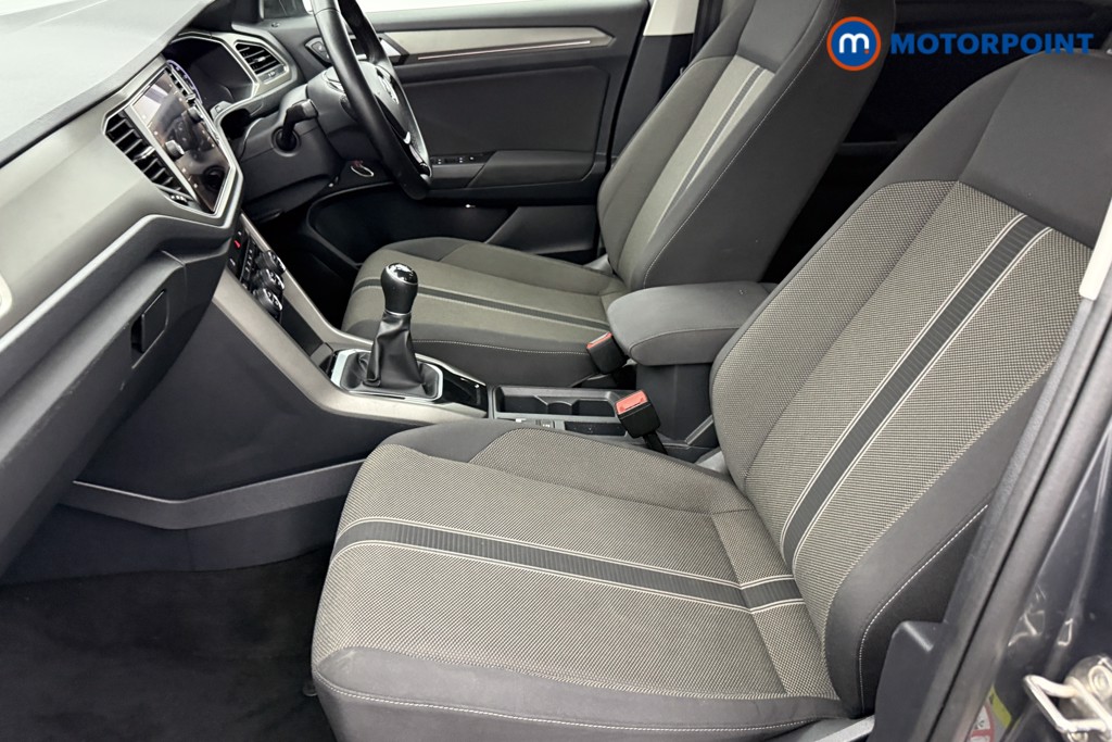 Volkswagen T-Roc Design Manual Petrol SUV - Stock Number (1559141) - 23rd supplementary image