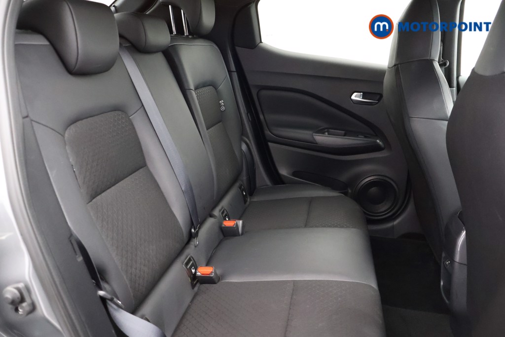 Nissan Juke N-Connecta Automatic Petrol SUV - Stock Number (1560439) - 14th supplementary image