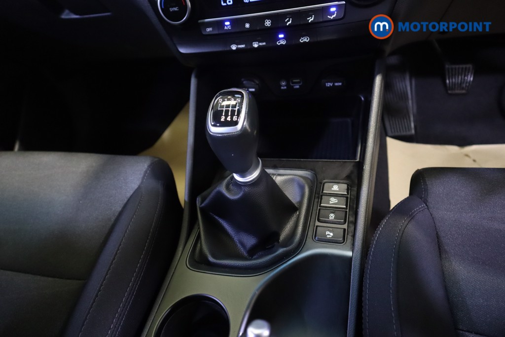 Hyundai Tucson Se Nav Manual Petrol SUV - Stock Number (1560724) - 6th supplementary image