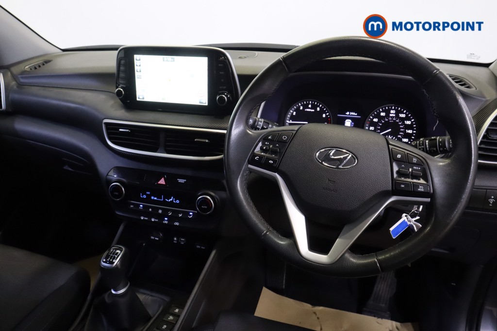 Hyundai Tucson Se Nav Manual Petrol SUV - Stock Number (1560724) - 1st supplementary image