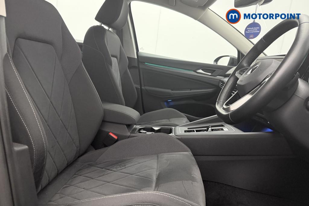 Volkswagen Golf Style Automatic Diesel Hatchback - Stock Number (1560902) - 8th supplementary image