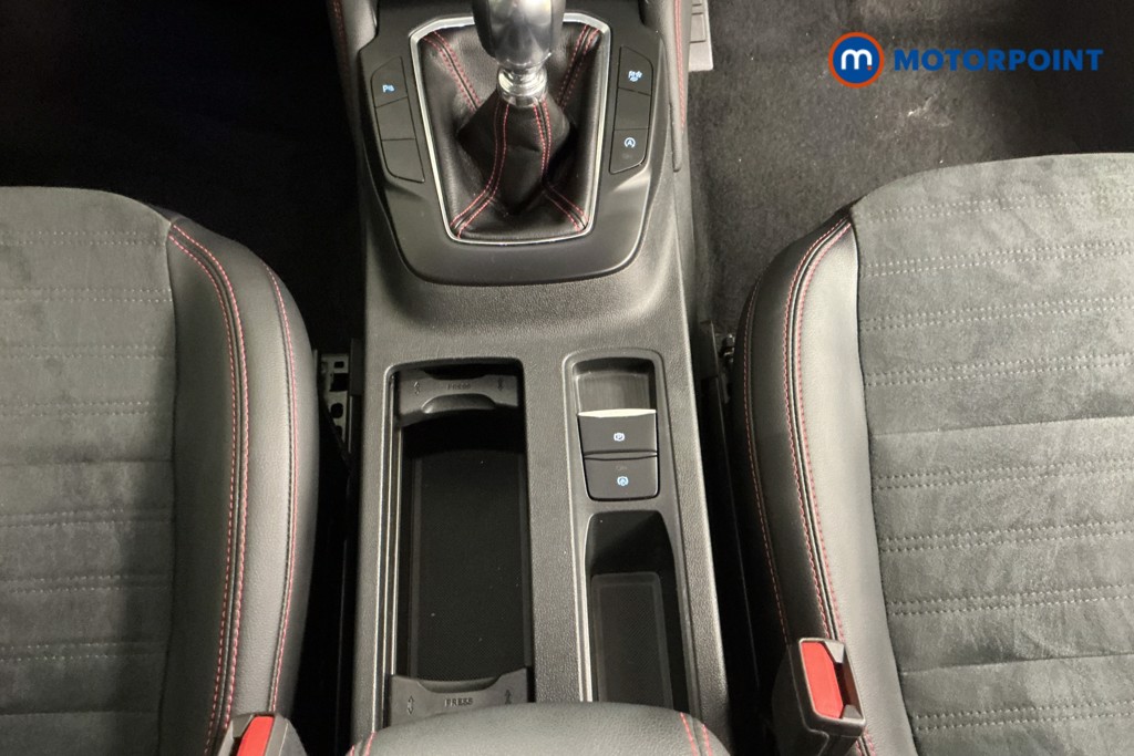 Ford Kuga St-Line X Manual Petrol SUV - Stock Number (1561324) - 11th supplementary image