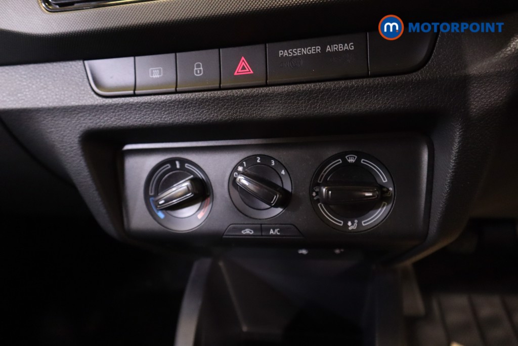 Skoda Fabia SE Manual Petrol Hatchback - Stock Number (1561465) - 5th supplementary image