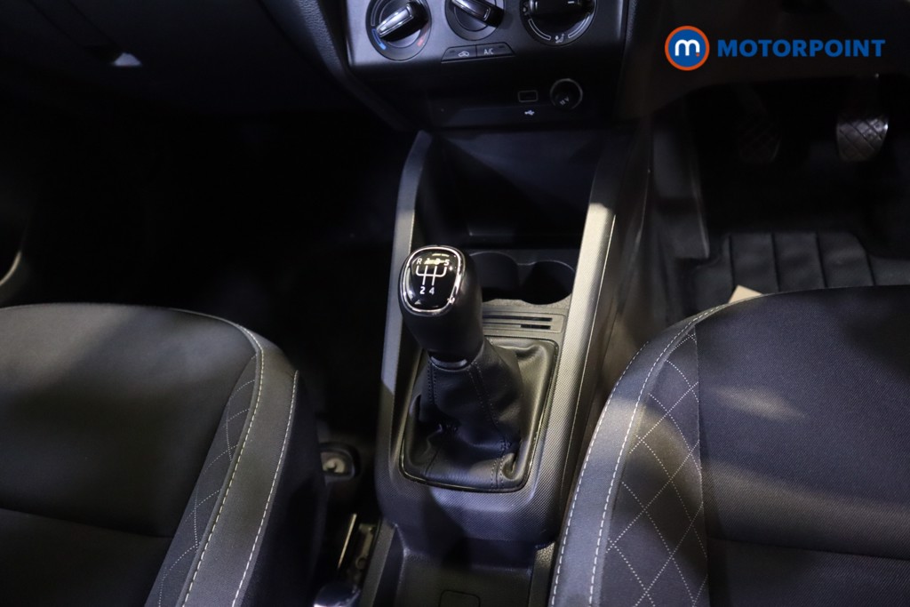 Skoda Fabia SE Manual Petrol Hatchback - Stock Number (1561465) - 6th supplementary image
