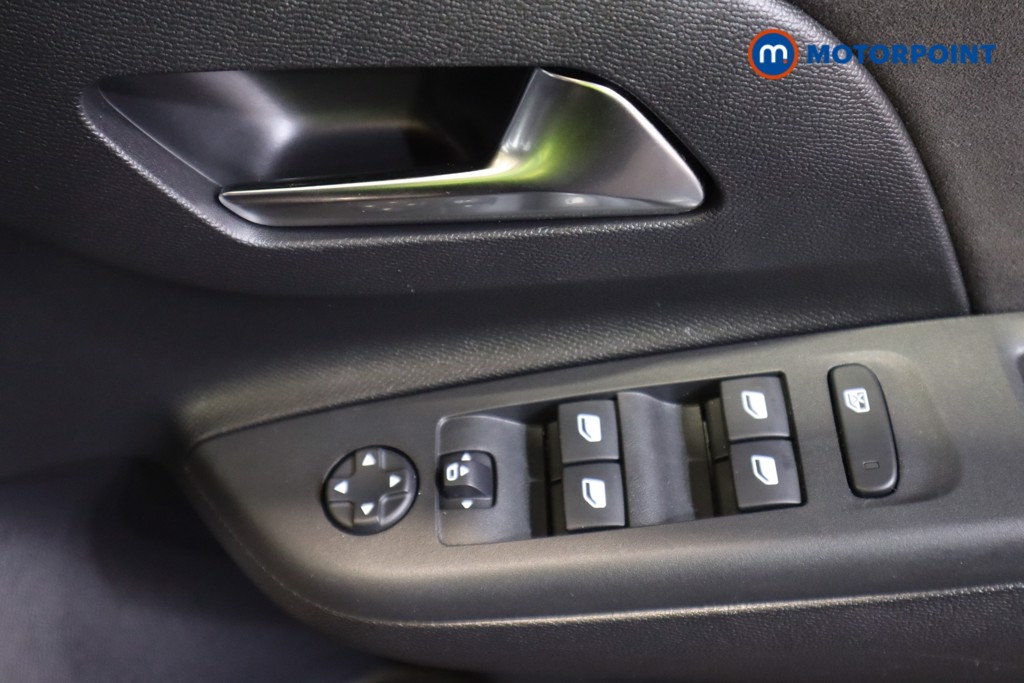 Vauxhall Corsa Ultimate Manual Petrol Hatchback - Stock Number (1561545) - 8th supplementary image