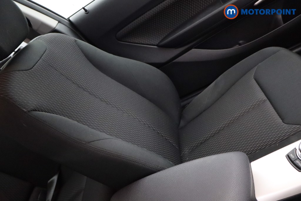 BMW 1 Series SE Manual Petrol Hatchback - Stock Number (1561652) - 16th supplementary image