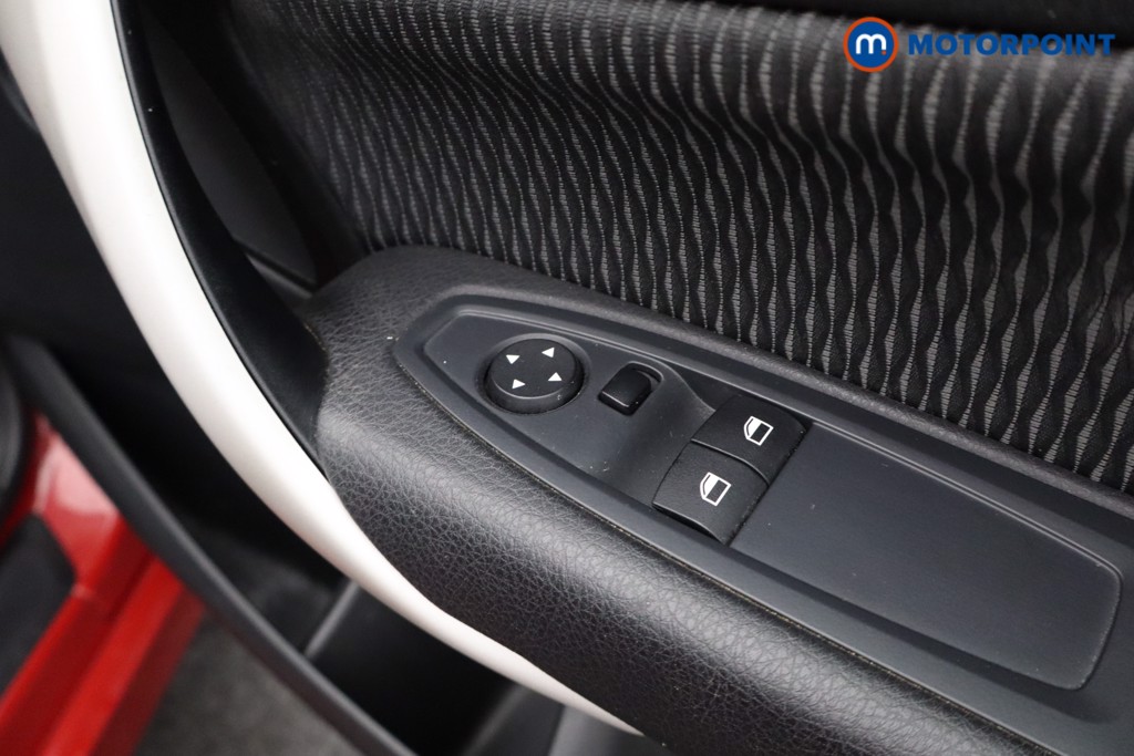 BMW 1 Series SE Manual Petrol Hatchback - Stock Number (1561652) - 18th supplementary image