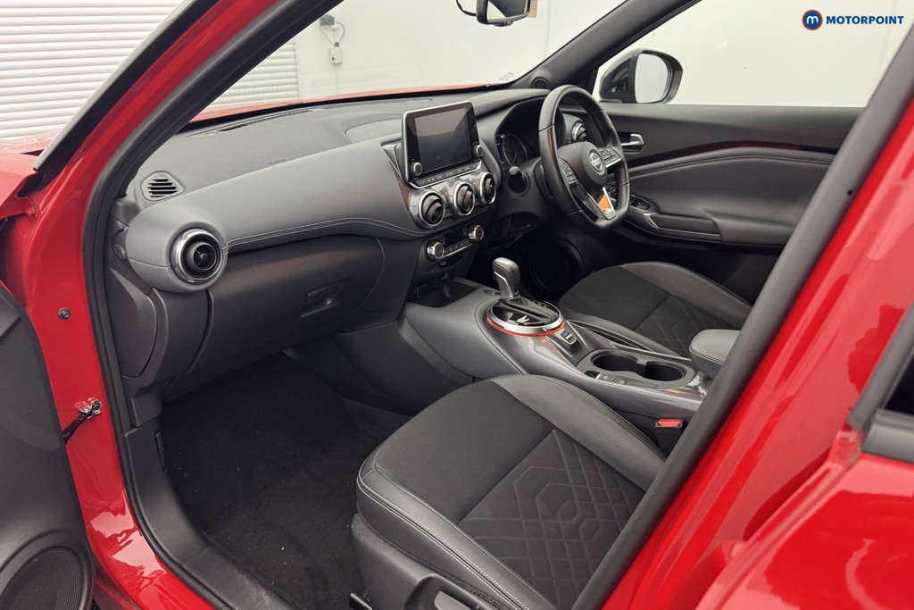 Nissan Juke Tekna Automatic Petrol SUV - Stock Number (1561775) - 8th supplementary image